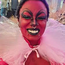 Luna Baker (@carbonoidtattoos) • Threads, Say more