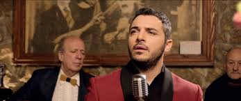 Tv star μουσική o κώστας δόξας το παίρνει.σερι. Se Fasaria Mplexthke Pali O Kwstas Do3as