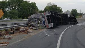 The impact tore open the truck's diesel fuel tanks, triggering a massive fireball that briefly consumed the jeep, the cab, and the entire roadway in a scene that wouldn't be out of. Best Truck Crashes Truck Accident Compilation Amazing Truck Accidents Video Dailymotion
