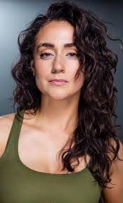 Lindy Hanson's Instagram, Twitter & Facebook