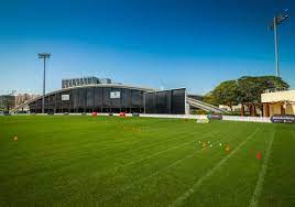 Apart from the parks and sporting options around, there's also schools and a large shopping mall nearby. Expat Sports Venues In Dubai Expat Sport