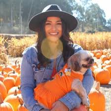 Selena Corona (@selena_coronaa)