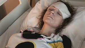 Brit says Turkish clinic demanded £8,000 to save her life after they  botched her 'mummy makeover' and threatened to 'hold her hostage' if she  didn't pay up : r/uknews