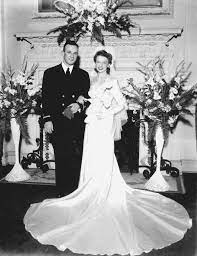 Florida Memory Wedding Portrait 1943 How Grandma S Dress Would Have Been Worn Bride Dress Vintage Retro Wedding Dresses Wedding Dresses Vintage