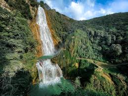 Jumping in the beautiful waterfall in mexico 😱. Some Of The Most Beautiful Waterfalls I Ve Ever Seen El Chiflon In Chiapas Mexico Backpacking