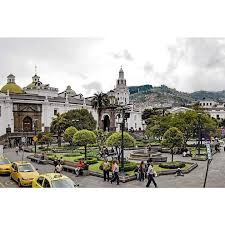 Paisajes Del Ecuador On Instagram Plaza De La Independencia La Catedral Quito Quito Provinciadepichincha Discoverecuador Quito Ecuador Ecuador Quito
