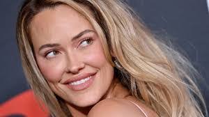 Irene Mulligan's Instagram, Twitter & Facebook