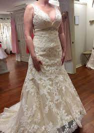 The gowns from the allure bridals collection are created from such gorgeous fabrics as satin, lace, silk, taffeta, tulle, and chiffon with distinguished neckline treatments. Allure Bridals 8634 Sample Wedding Dress Save 78 Stillwhite