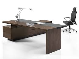 Design schreibtisch schreibtisch nussbaum bester schreibtisch schreibtisch selber bauen schreibtisch eiche industriedesign tisch schreibtisch massivholz schreibtische mesas. Eckschreibtisch Buro Chefmobel Como Kaufen