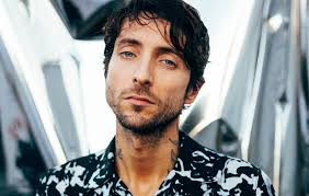 Bring Me The Horizon har skilts från Jordan Fish : r/popheads