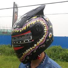 Us 75 04 33 Off Malushun Big Eyes Motorcycle Helmet Mens Full Face Helmet Womens Animal Horns Black Helmet High Quality Vintage Helmet In Armor