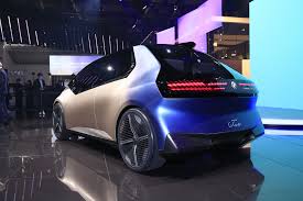 Sustainable, recyclable and city stylish, bmw's i vision circular really is the shape of things to come (2040 to be exact). Pajvyaziyta3pm