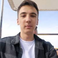 200+ perfiles de «Chișcă»