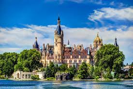 Schwerin Palace Schwerin Germany Germany Castles Travel Germany Castles Beautiful Castles Hohenzollern Castle