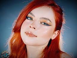 Tonight and tomorrow, celebrate Thanksgiving with Anuhea at Blue Note  Hawaii! 🧡✨ Enjoy a night of music, food and gratitude as Hawaiʻi's #1  female artist brings her signature blend of acoustic soul,