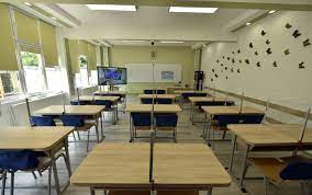 Mihai soica 6 octombrie 2020 comitetele județene pentru situații de urgență din mai multe zone ale țării au decis trecerea a zeci de școli în scenariul doi de. Ècolile Se Inchid Timp De Trei Zile Din Cauza Alegerilor Cand Nu Vor Merge Elevii La ÈcoalÄ Stirileprotv Ro