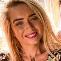 Anastasia Starr's Instagram, Twitter & Facebook