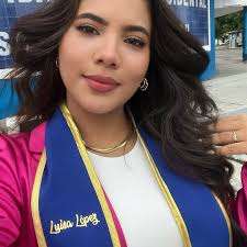 Luisa Victoria (@luvictorii) • Instagram photos and videos