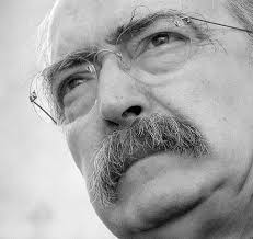 José Mário Branco cumpre 50 anos de carreira com reedição de todos os  álbuns