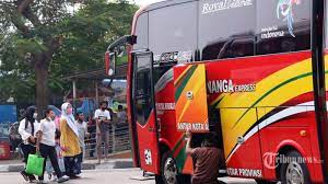 Mudik lebaran 2021 resmi dilarang, pekerja boleh mudik dalam kondisi darurat. Larangan Mudik Berlaku Dari 6 Mei Hingga 17 Mei 2021 Masyakarat Tidak Boleh Keluar Daerah Tribunnews Com Mobile