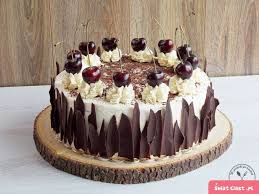 Tort Czekoladowy Z Wisniami I Alkoholem Snack Cake Cake Recipes Easy Cake Recipes