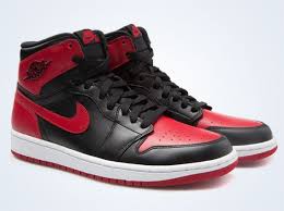 Air Jordan 1 Retro High Og White Black Varsity Red Air Jordan 1 Retro High Og Bred Nikestore Release Info Sneakernews Com Relevante