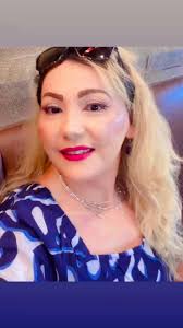 En esta casa 🏡 amamos la sandía 🍉🙈si salió muy buena 😋🍉nuevamente pasó  la prueba la sandía 🍉 del #costco 😋😉✌️