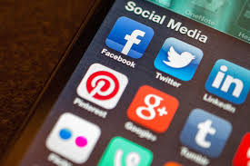 بيجامتين جداد قياس ميديوم للبيع بناتي البيجاما 3 قطع سعر البيجاما 100 الف. Media Medium And Mediums How To Choose The Right Word
