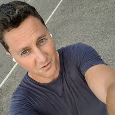 Nicholas Wright (@NicholasHWright)