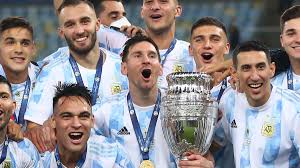 After meeting in the qualifications for the world cup just this month, now argentina and chile will go against each other in their debut copa america. Messi Bricht Fluch Argentinien Gewinnt Copa America Sport Sz De
