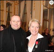 Accrochage entre elise lucet et christian estrosi. Epingle Sur Boites De Conserve