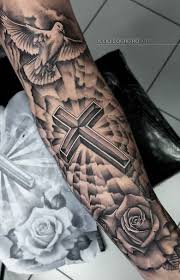 Tatouage croix dessin tatouage jolis tatouages sculptures artistiques avant bras designs de tatouages modele tatouage visage maquillage. Tatuagens Religiosas Confira As 80 Melhores Inspiracoes Eu Amo Tatuagens Men Tattoos Arm Sleeve Sleeve Tattoos Half Sleeve Tattoos Forearm