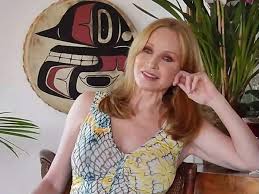 Tanya roberts' publicist confirmed her death a day after he and roberts' partner mistakenly said tanya roberts, who captivated james bond in a view to a kill and appeared in the sitcom that. Fzqzbwiy75hi M