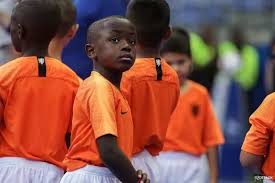 Une couleur qui ne vient pas de nulle part. Pourquoi Les Pays Bas Jouent Avec Des Maillots Orange