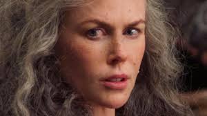 Top of the lake is a mystery drama television series created and written by jane campion and gerard lee, and directed by campion and garth davis. Nicole Kidman Meconnaissable Pour La Saison 2 De Top Of The Lake Premiere Fr