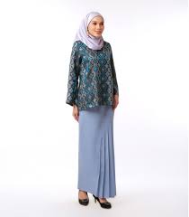 Farin hashim class membantu zero. Kurung Kedah Baju Kurung Kedah Songket Kurung Songket Baju Kurung Tradisional Baju Raya Klasik The Kebaya And Kurung Expert Stay Safe