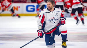 Alex ovechkin vs andrei svechnikov, fighting. Alex Ovechkin Ties Brett Hull In Career Power Play Goals Nova Caps