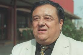 Lucho barrios download free and listen online. Lucho Gatica Para Mi Lucho Barrios Es El Bolerista Del Pueblo La Tercera