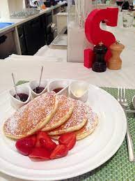 Buttermilk Pancakes At Sarabeth S In Shinjuku Tokyo Food Recipes Favorite Recipes