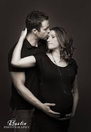 Black And White Maternity Shoot Ideas Elegant Black And White Maternity Photo With Husband In The Studio Issaquah Maternity Maternity Photoshoot Poses Pregnant Couple