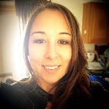 Louise Behling's Instagram, Twitter & Facebook