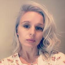 Alisha Lovett's Instagram, Twitter & Facebook