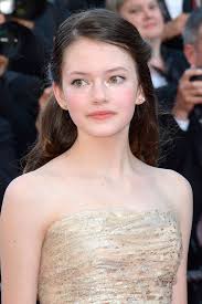 She is best known for her film roles as renesmee cullen in 2012 the twilight saga which earned her a young artist award nomination as best supporting young actress in a feature film. Mackenzie Foy The Little Prince Premiere 13 Gotceleb