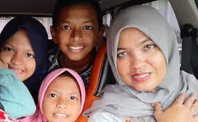 Antara tugas asas seorang ibu ayah adalah 20 Peran Ibu Dalam Keluarga Menurut Psikologi