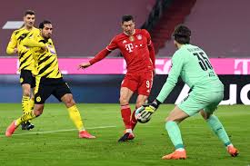 However, lewandowski ended the tie as a contest, after bayern capitalised on a rare mistake in the dortmund defence. Fussball Bundesliga Bayern Munchen Gewinnt Dank Robert Lewandowski Gegen Bvb Der Spiegel