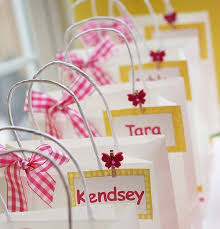 Return Gifts For Kids Birthday Party I M All About Cute Things That Are Easy To Make Hello Kitty Party Ideas Birthday Return Gifts Hello Kitty Birthday Return Gifts For Kids