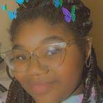 Kendra Hairston's Instagram, Twitter & Facebook