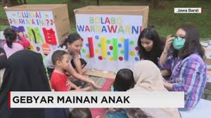 Penciptaan kelas yang nyaman merupakan kajian dari manajemen kelas, sebab manajemen kelas merupakan serangkaian perilaku guru dalam upayanya menciptakan dan memelihara kondisi kelas yang memungkinkan peserta didik untuk belajar dengan baik. Permainan Edukasi Anak Usia Dini Youtube