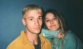 Изучайте релизы chelsea cutler на discogs. Does Jeremy Zucker Have A Girlfriend It Might Be Chelsea Cutler