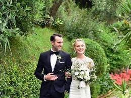 He couldn't believe you were going out with louis of all people. The Actor Who Played Neville Longbottom In Harry Potter Has Got Married In Italy Vogue Paris